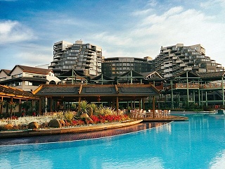 Limak Lara Deluxe Hotel & Resort