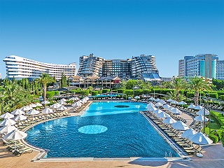 Limak Lara Deluxe Hotel & Resort
