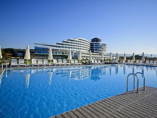 Limak Lara Deluxe Hotel & Resort