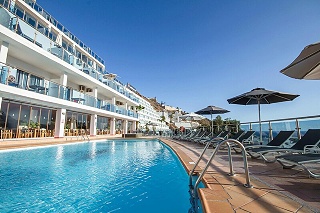 Servatur Casablanca Suites & Spa