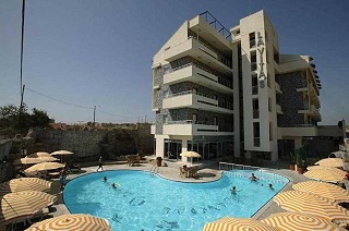 Lavitas Hotel