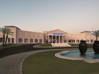 The Breakers Diving & Surfing Lodge