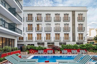 AQUA Hotel Bertran Park