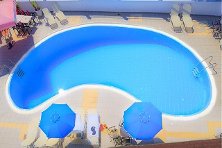 Louvre Hotel