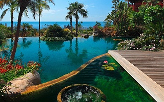 Asia Gardens Hotel & Thai Spa