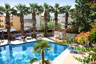 Latania Studios & Apartments