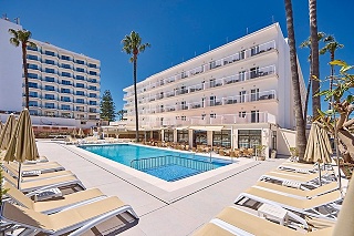 Universal Hotel Bikini