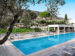 Sundance Apartments & Suites