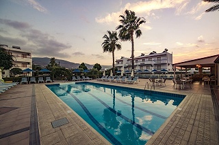 Sandy's Studios & Log-Villas