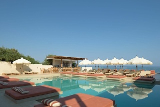 Ekavi Hotel