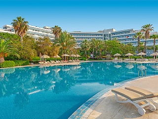 Starlight Resort Hotel