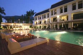 Sawaddi Patong Resort & Spa by Tolani