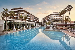 Acanthus Cennet Barut Collection