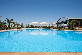 Marinos Beach Hotel