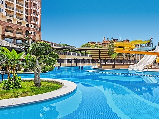 Villa Side Residence